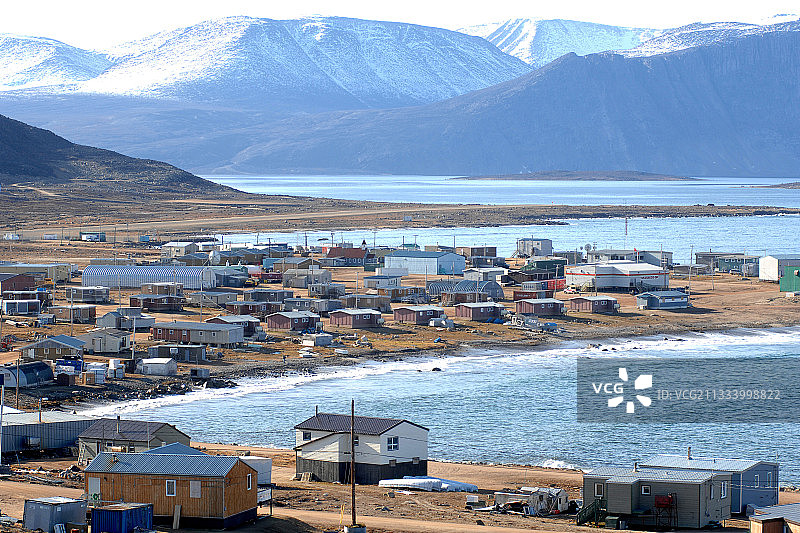 加拿大北极巴芬岛上的奇基克塔尤亚克村图片素材