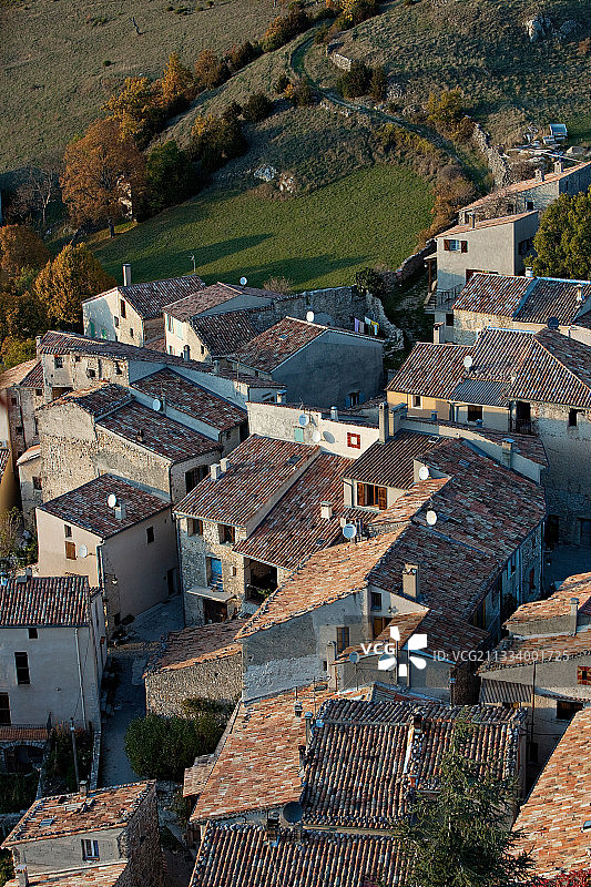 法国韦尔东自然保护区鲁贡村风光图片素材
