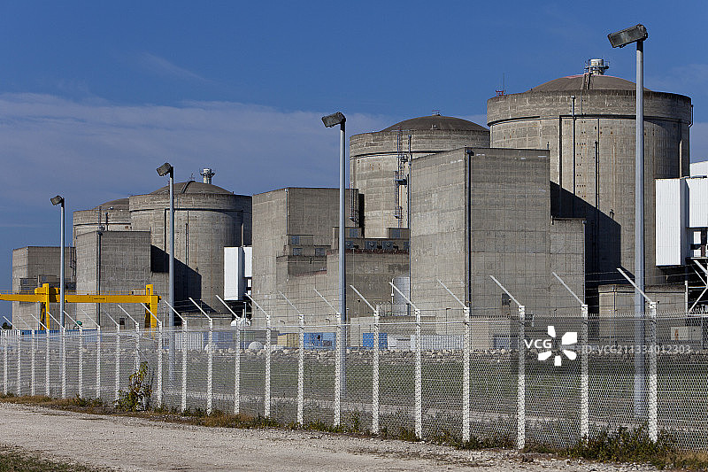 法国布莱埃核电站，吉伦特河口图片素材