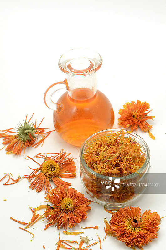 皮肤补水护理、缓解泛红和晒伤、婴儿按摩油图片素材