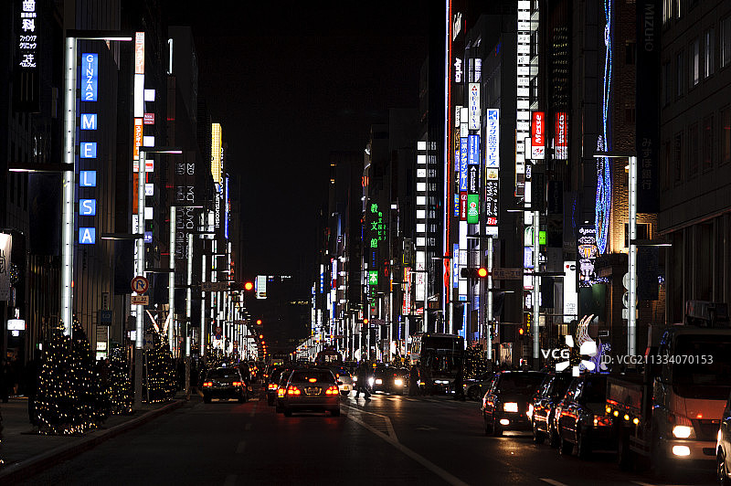 日本东京的夜间街景图片素材