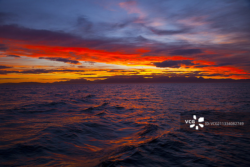 南非黄昏时分的福尔斯湾图片素材