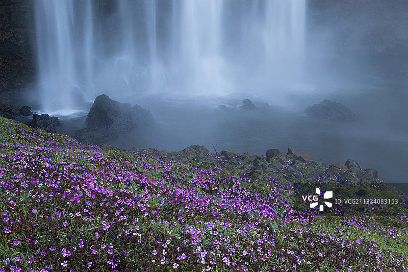 老挝波罗芬高原的瀑布和水池图片素材