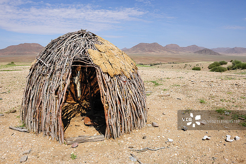 因牲畜屡遭狮子袭击而被遗弃的村庄图片素材