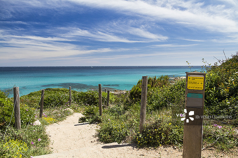 塔亚角：圣特罗佩半岛的组成部分，位于拉马图埃勒和瓦尔默之间图片素材
