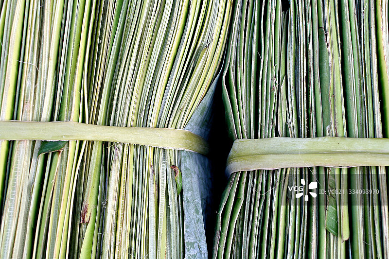 泰国用于烹饪的折叠香蕉叶图片素材