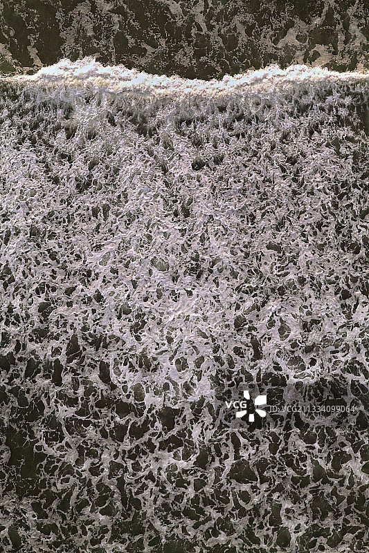 富含有机颗粒的寒冷本格拉洋流图片素材