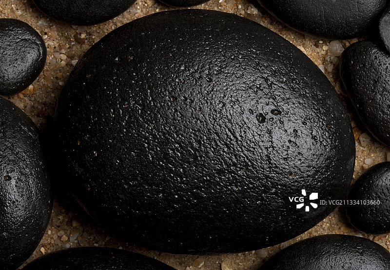 马德拉岛上的黑色熔岩。图片素材