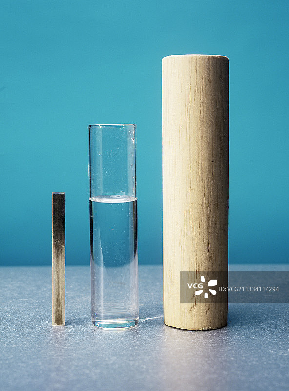 不同材料的等质量图片素材