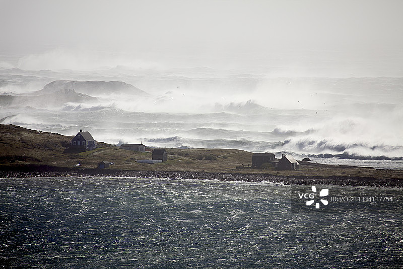 受气旋涌浪影响的海员岛图片素材