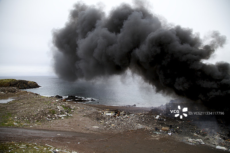 圣皮埃尔和密克隆的垃圾填埋场污染环境，垃圾分类处理缺失，焚烧产生污染。堆肥厂尚未使用。环境保护并非优先考虑。图片素材