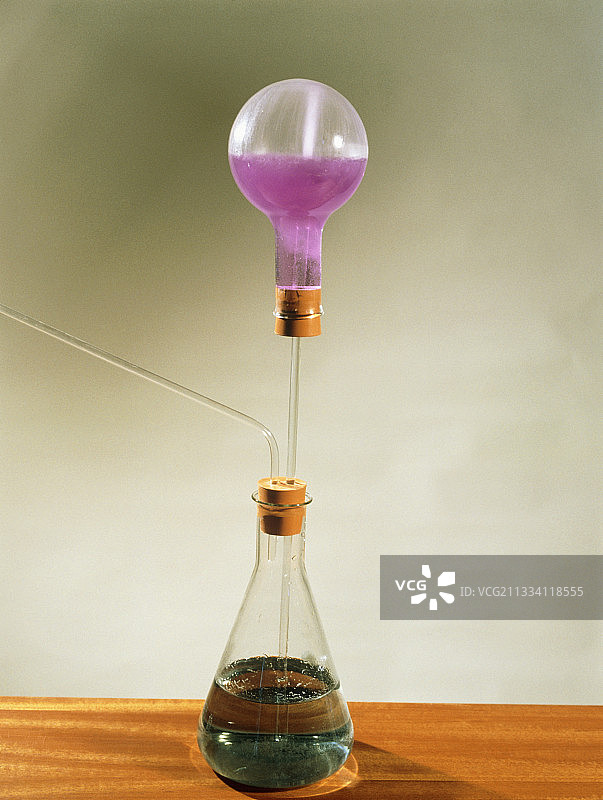 氨水喷泉图片素材