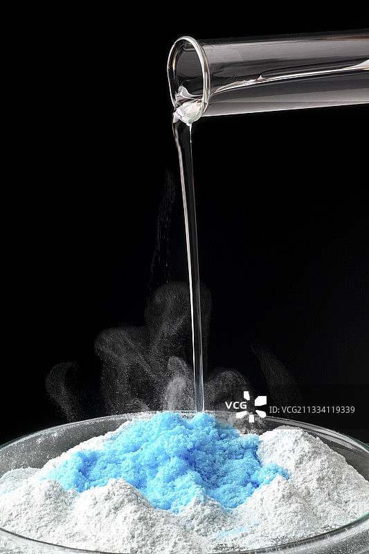 硫酸铜的水合热图片素材