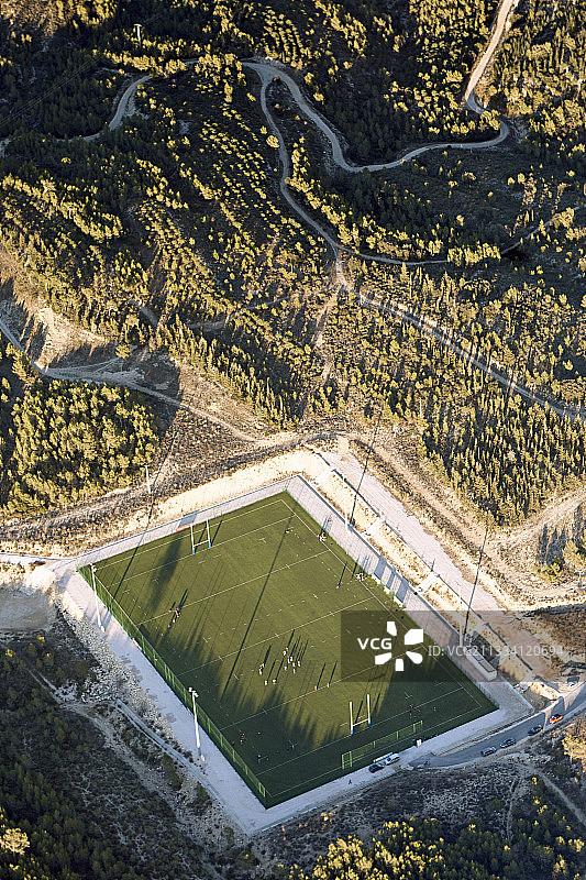 法国灌木丛中的美式橄榄球场图片素材