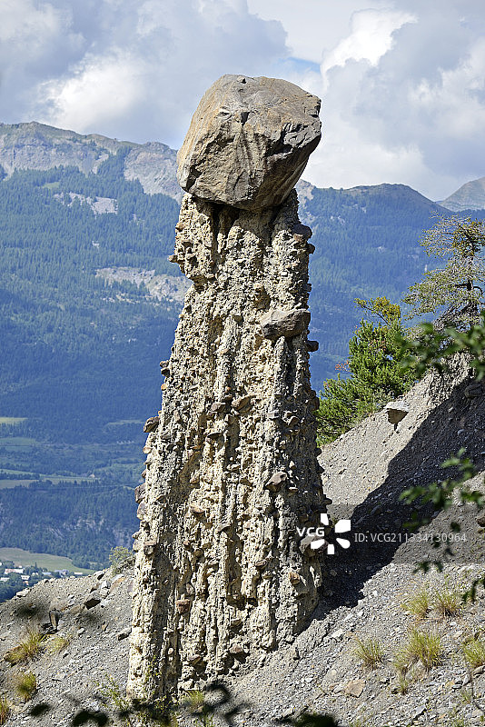法国阿尔卑斯山石林图片素材