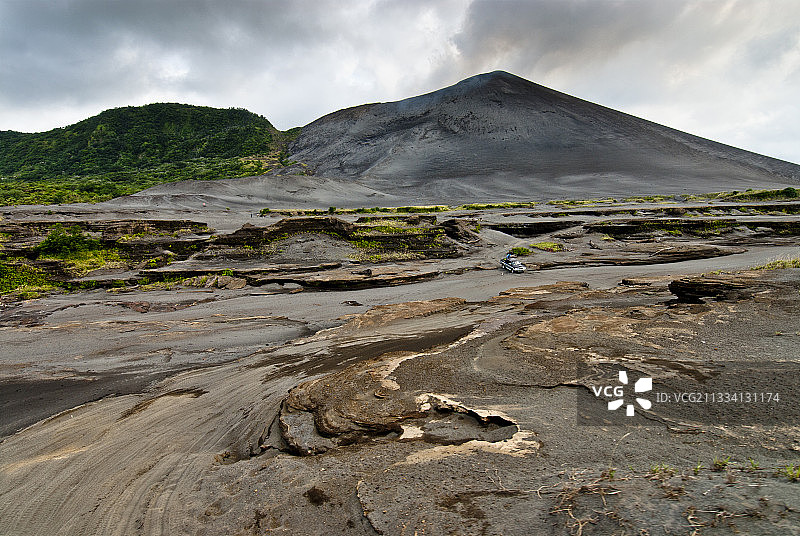 斯特龙博利式火山喷发图片素材