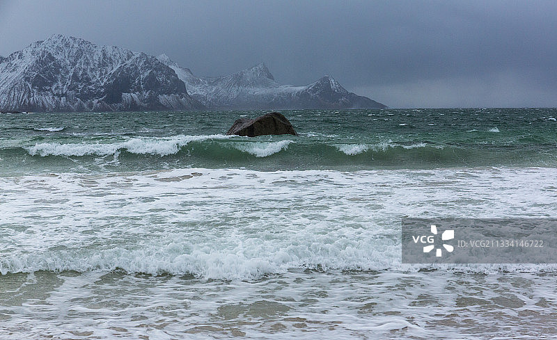 挪威罗弗敦群岛Utakleiv海滩图片素材