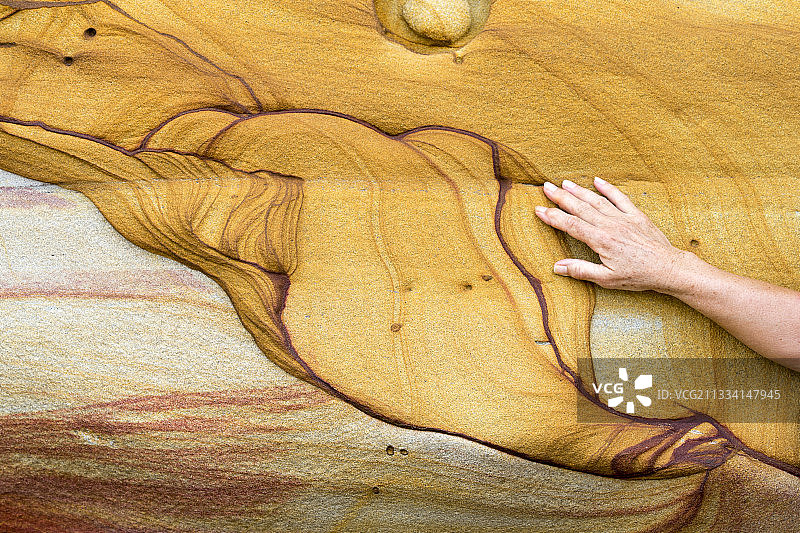 巴科马来西亚砂岩海滩上的氧化铁图片素材