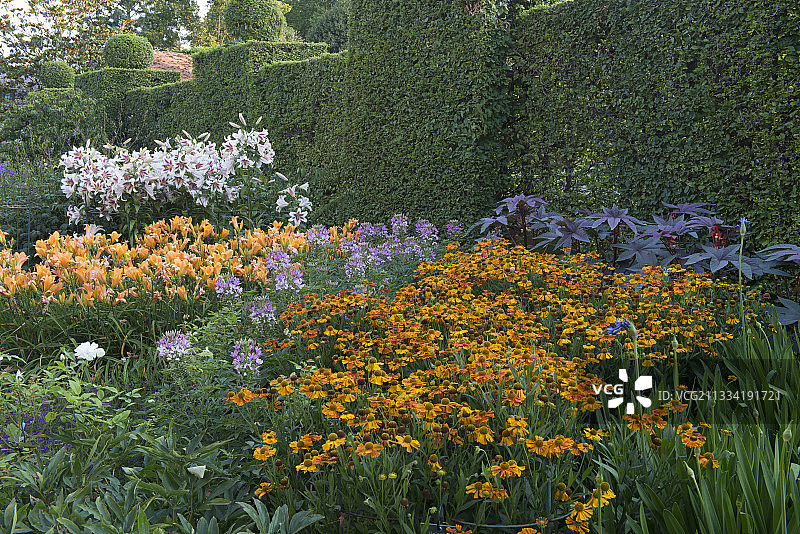 法国卢瓦尔河谷阿普雷蒙鲜花公园图片素材