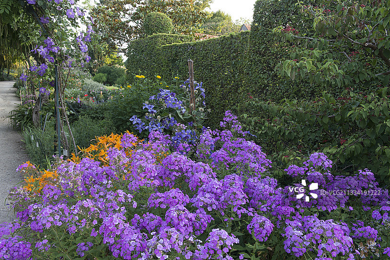 法国卢瓦尔河谷阿普雷蒙鲜花公园图片素材