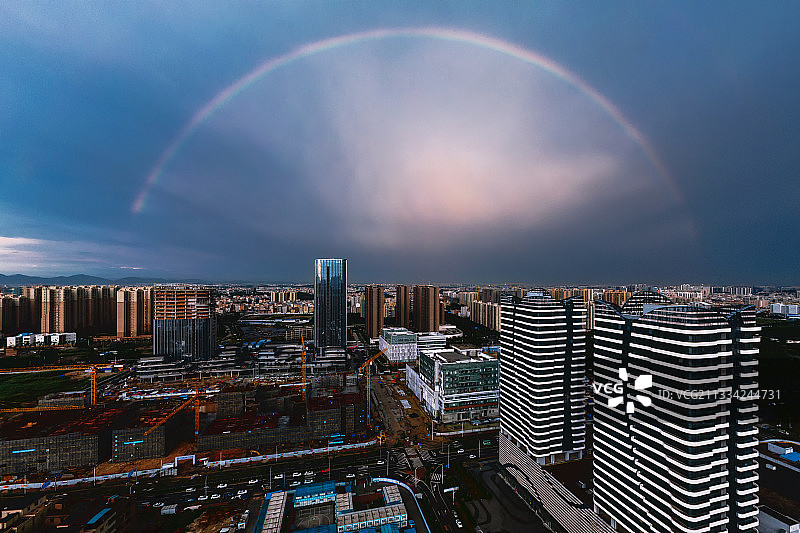 花都CBD彩虹航拍全景图片素材
