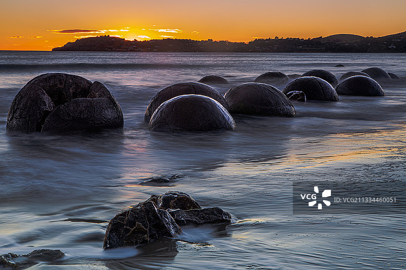 新西兰摩拉基大圆石图片素材