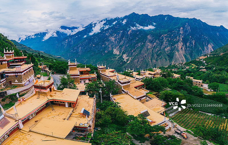 夏季的丹巴藏寨图片素材