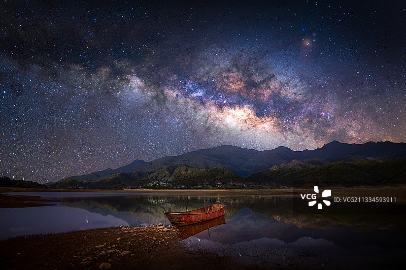 西昌盐源县的夜晚图片素材