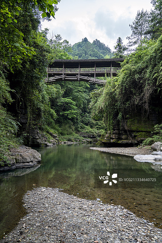 湖北：利川毛坝古凉桥-永顺桥，不用一钉一铆的古木桥图片素材