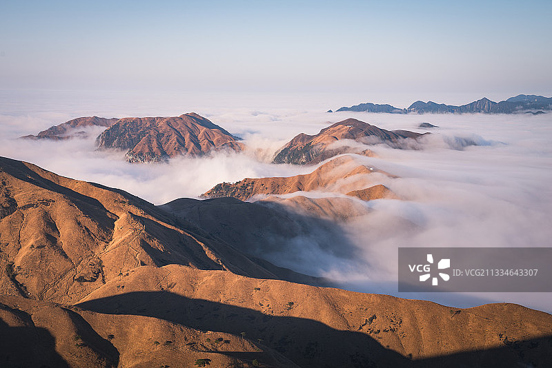 山的脊梁图片素材