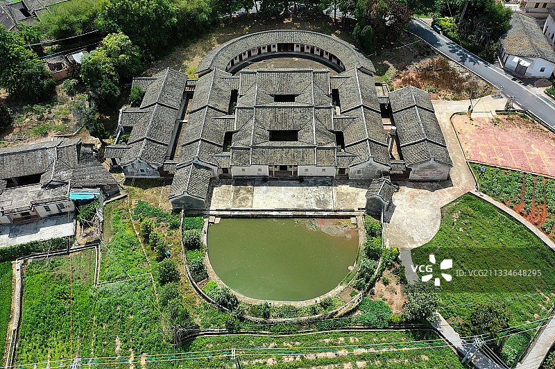 广东省梅州市梅江区西阳镇华侨围屋联芳楼和棣华居航拍图片素材