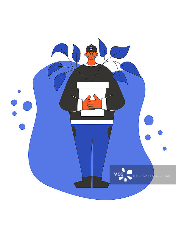 手捧室内盆栽的男人图片素材