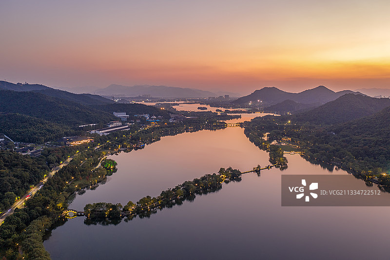 杭州萧山湘湖景区日落航拍图片素材