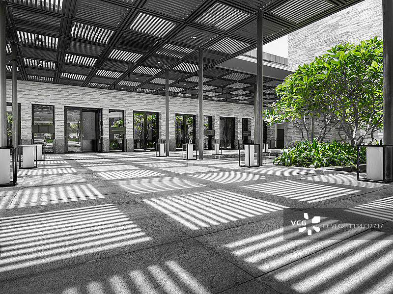 三亚半山半岛洲际度假酒店门廊雨蓬停车场汽车广告背景图图片素材