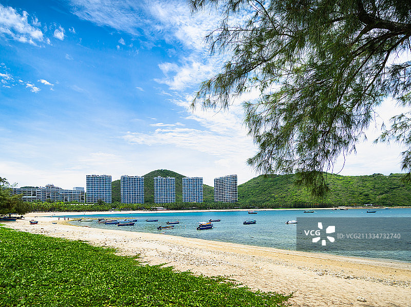 三亚半山半岛珊瑚礁海岸房车营地汽车广告背景图图片素材