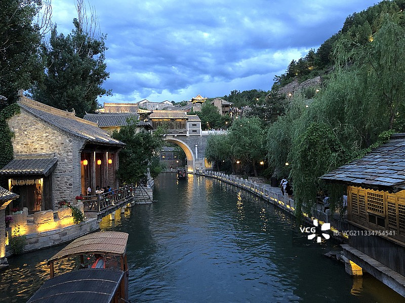 北京傍晚的古北水镇图片素材