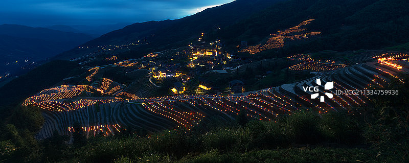 2021年桂林平安寨梳秧节夜景图片素材