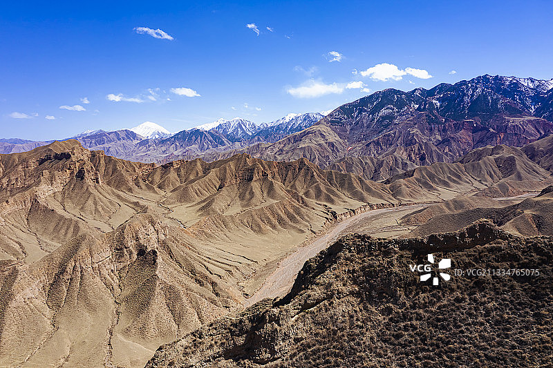 群山峡谷河道图片素材