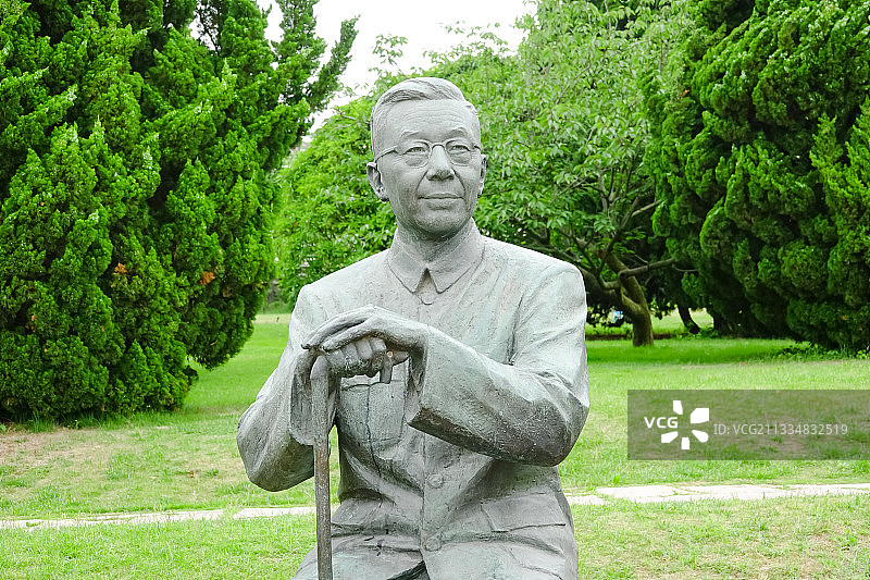 中国现代小说家、作家——老舍图片素材