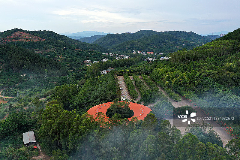 广东省梅州市梅县区雁南飞茶田景区航拍图片素材