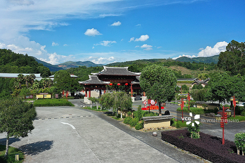 福建省龙岩市福建土楼永定景区洪坑土楼群振成楼航拍图片素材