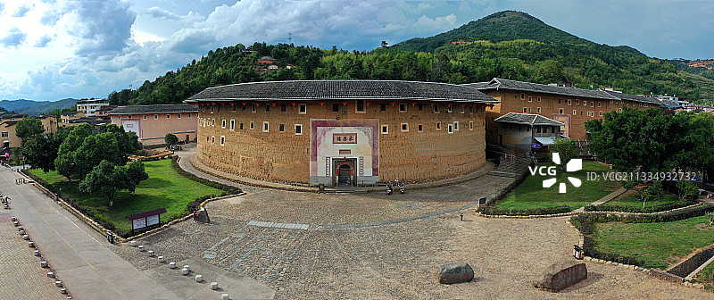 福建省龙岩市福建土楼永定景区高北土楼群承启楼航拍图片素材