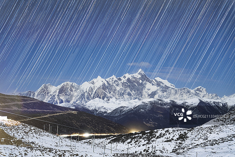 南迦巴瓦峰图片素材