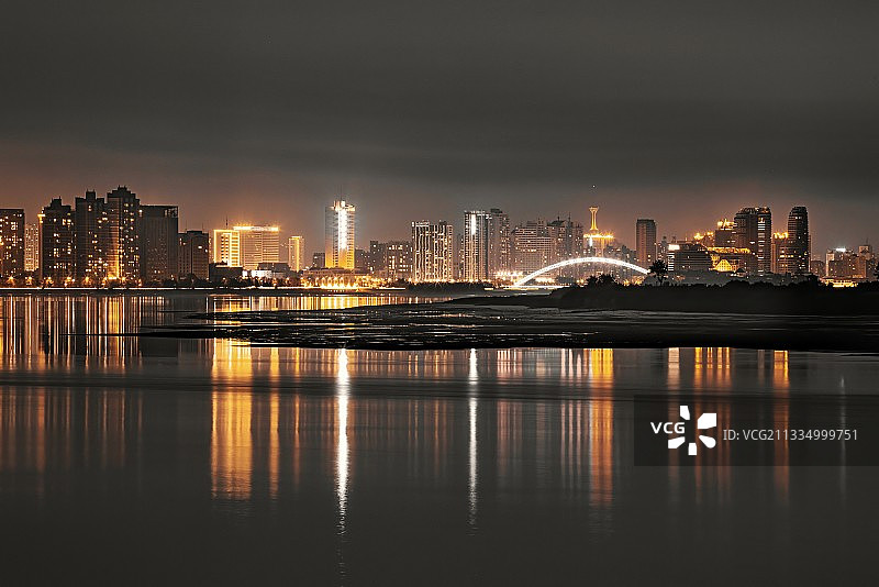 月亮岛夜色图片素材