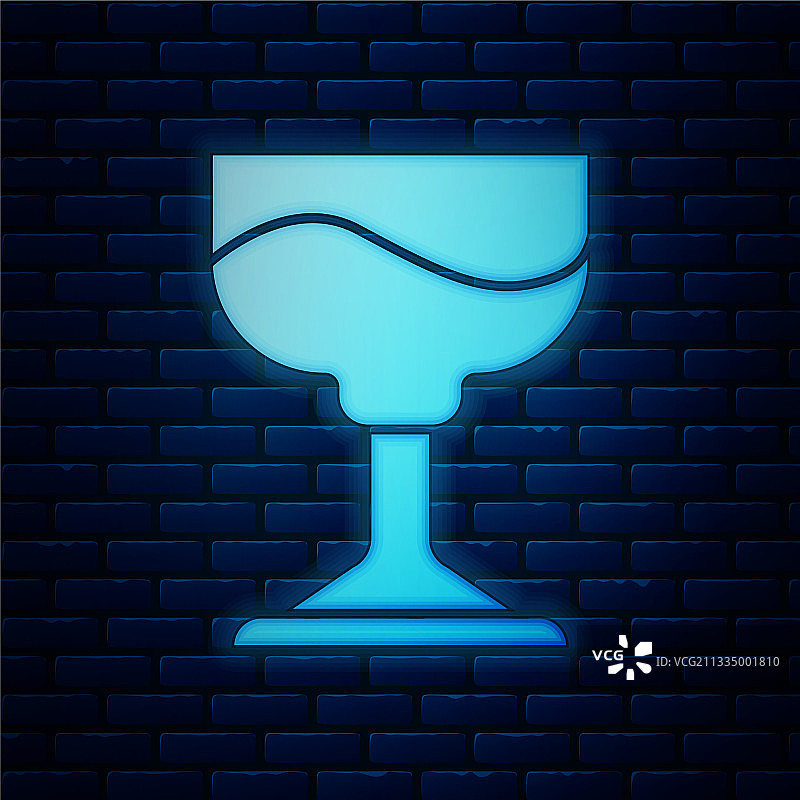 砖墙背景上的发光霓虹鸡尾酒图标图片素材