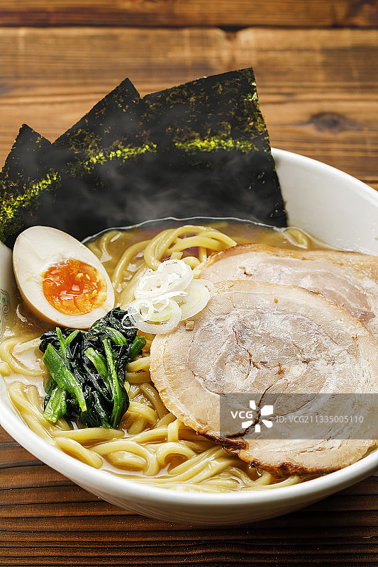 日本神奈川县横滨的家系拉面图片素材