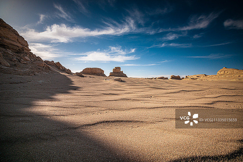 沙海雅丹风光图片素材