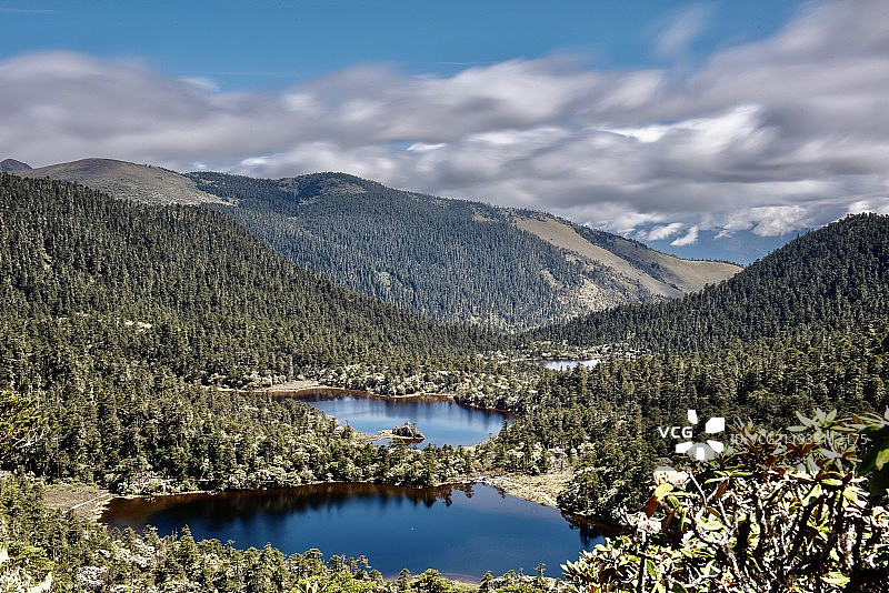 丽江老君山九十九龙潭图片素材