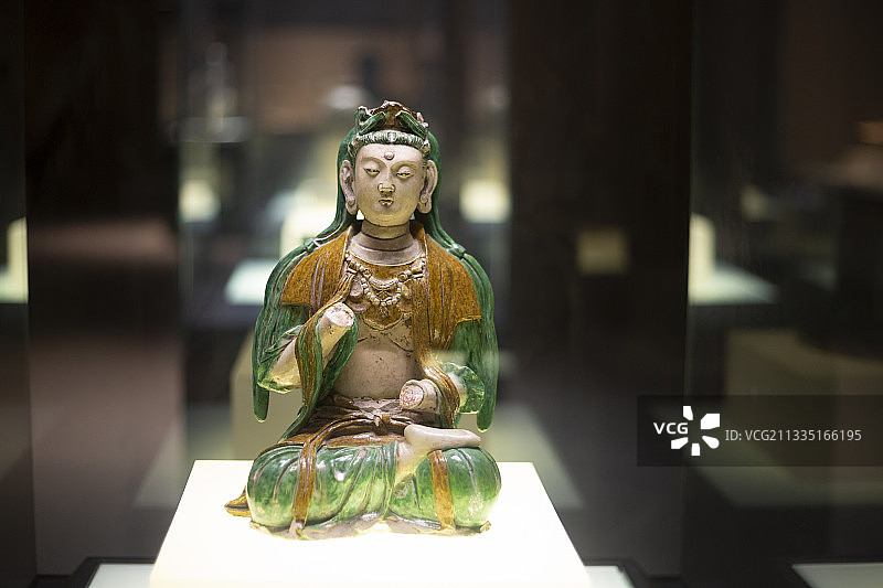 首都博物馆，龙泉务窑，菩萨像图片素材