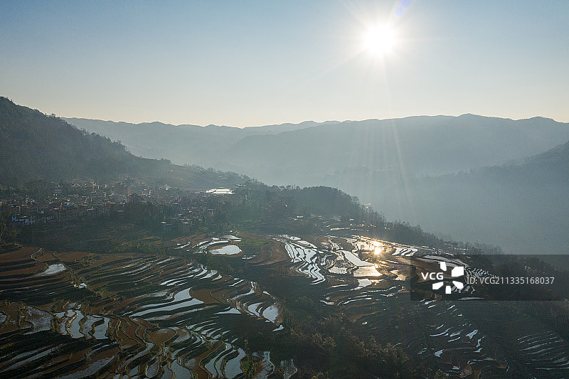 元阳老鹰嘴梯田航拍图片素材